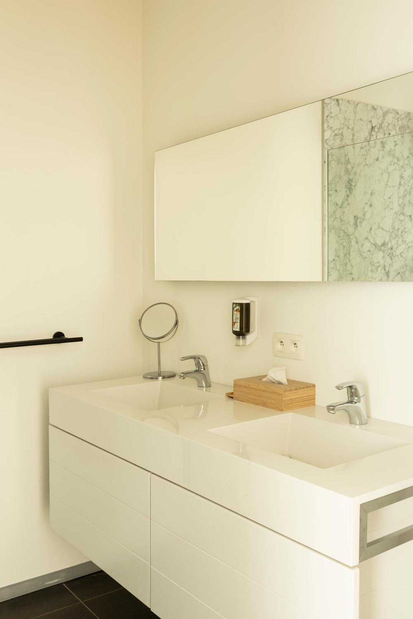 Uniek Appartement - Mooiste En Hoogste Uitzicht Op Antwerpen! - Incl Gratis Parking Exterior foto